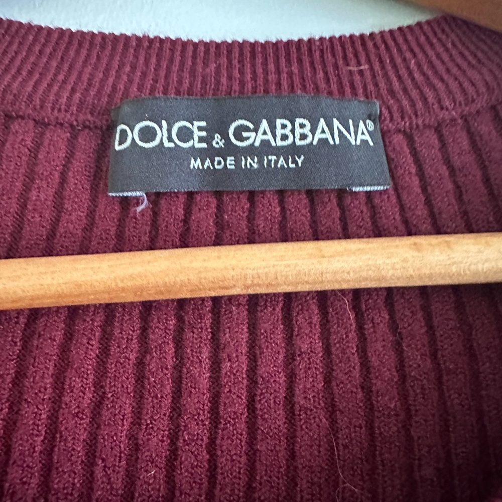 Dolce and Gabbana long sleeve maroon sweater with scoop neck and ribbon details - Picture 5 of 7